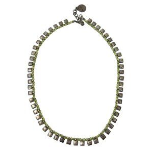 METAL POINTUS green bead and metal disc necklace